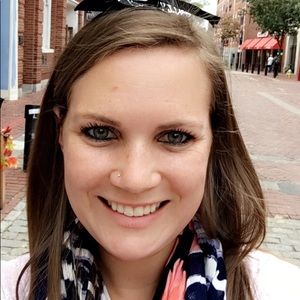 Meet your Posher, Stephanie